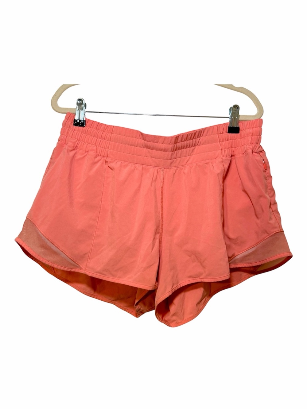 Lululemon Hotty Hot High-Rise 2.5" Lined Shorts Women's Size 10 Light Coral
